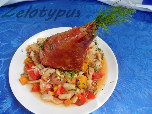 Подварак (Балканское блюдо из индейки с овощами)