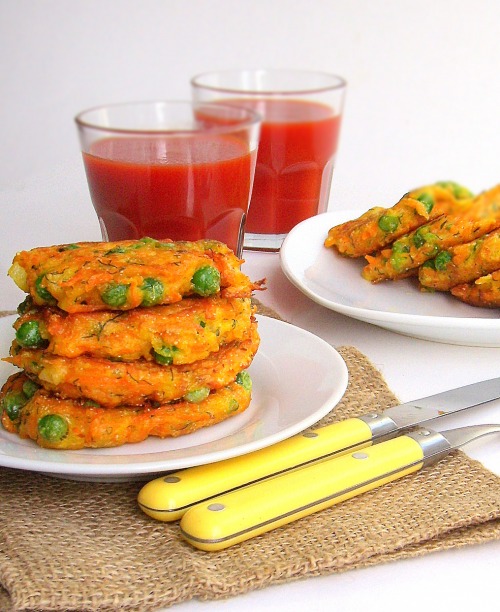 Pumpkin fritters with green peas