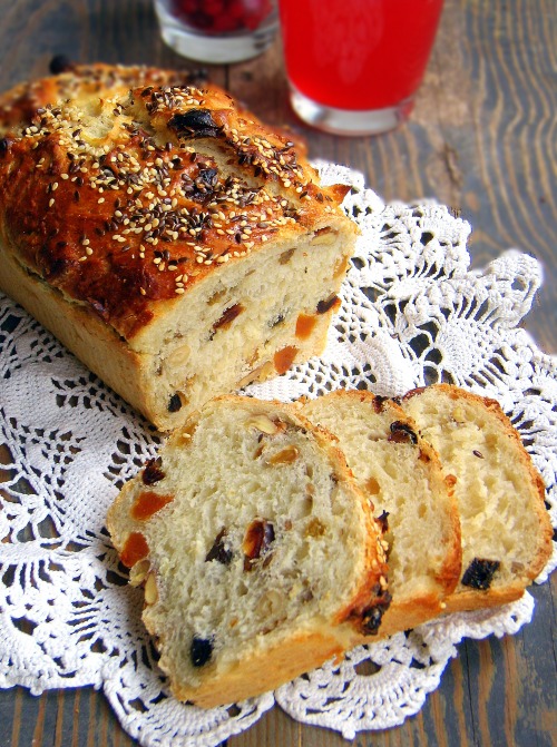 Dessert bread with dried fruit and nuts