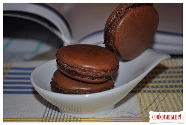 Шоколадные макарон / Macaron chocolat