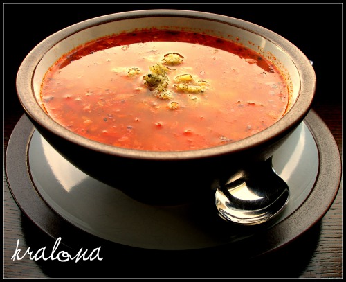 Гречнево-томатный острый суп
