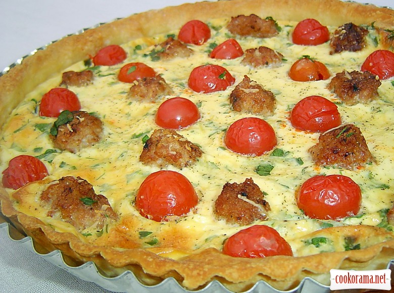 Quiche with cherry tomatoes and meat balls