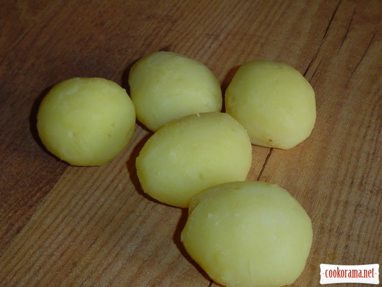 Baked potatoes «Surprise»