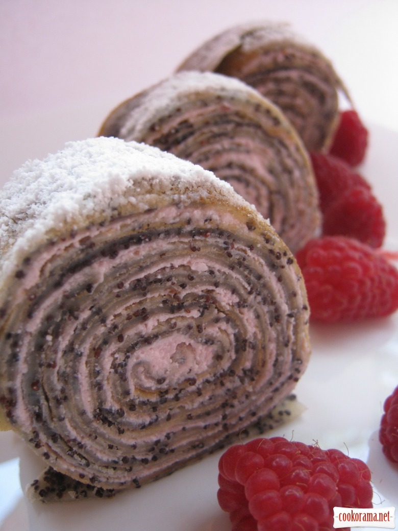 Pancake roll with curd-berry cream