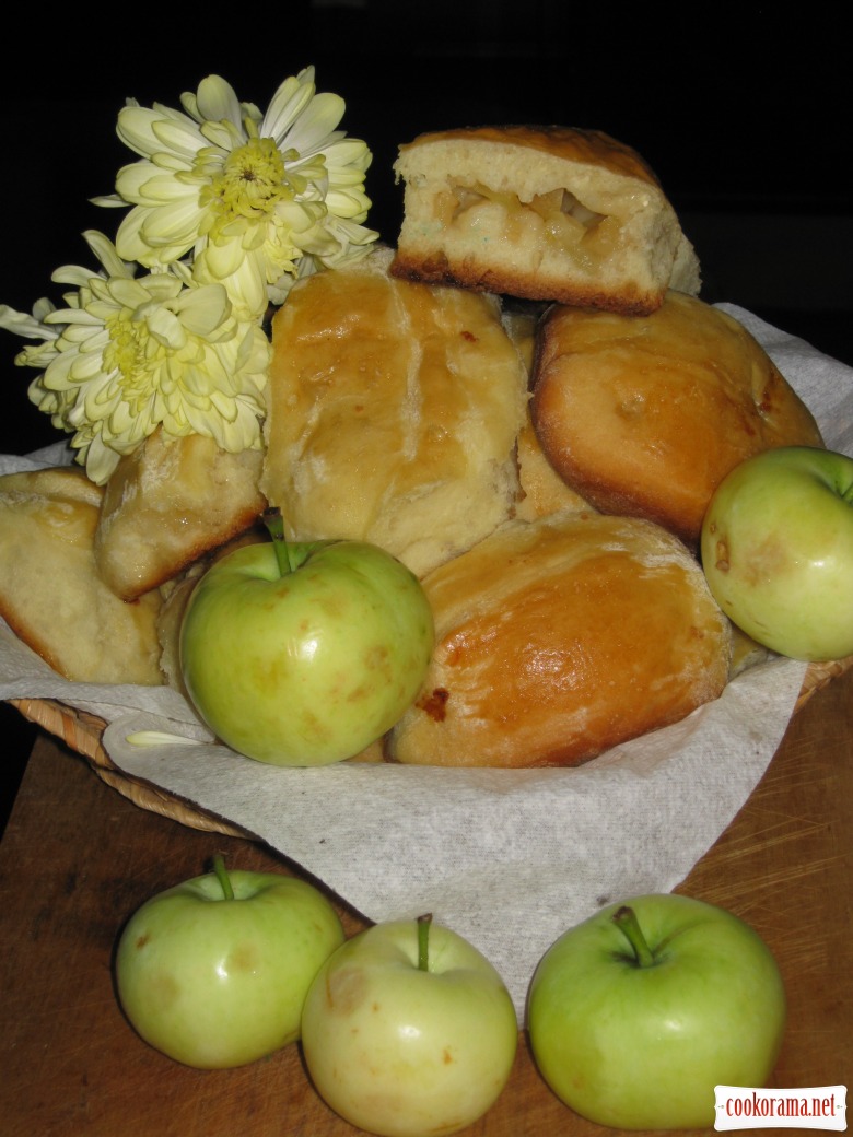 Пирожки с яблоками духовые
