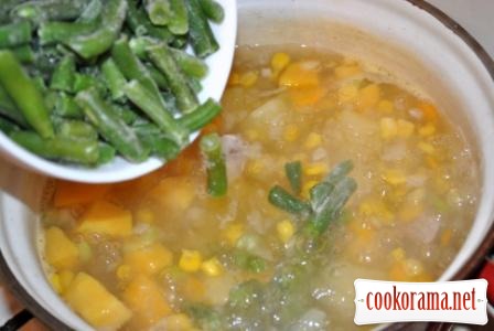 Овочевий суп з гарбузом та селерою