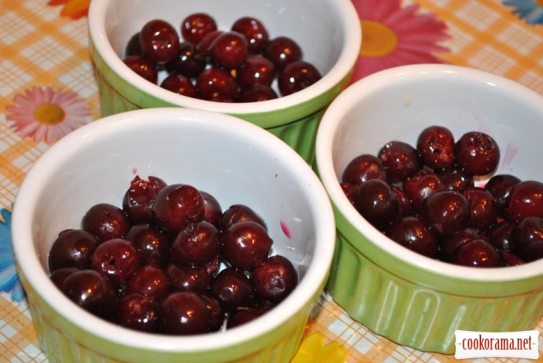 Cherry Clafoutis with almonds