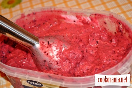 Currant ice cream