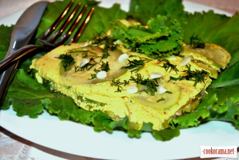 Omelette with courgettes and garlic