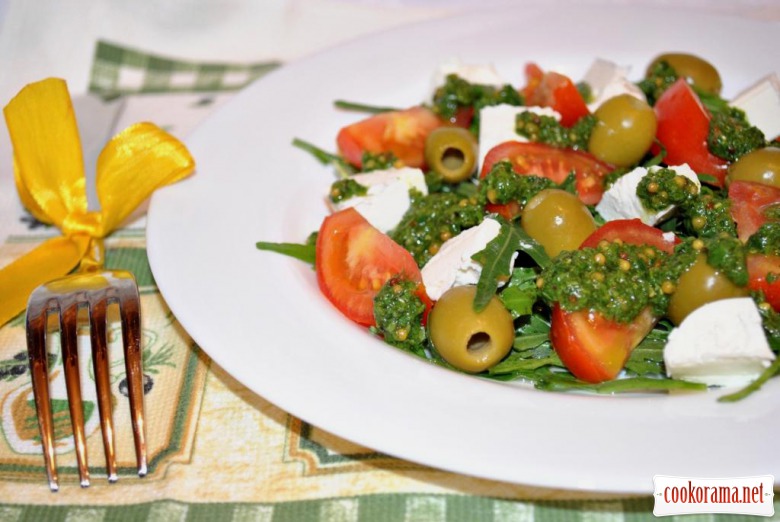 Овощной салат в средиземноморском стиле