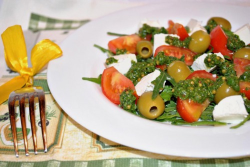 Овощной салат в средиземноморском стиле