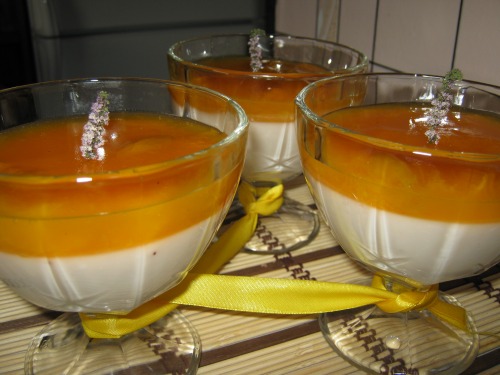 Йогуртно-абрикосовый десерт "Оранжевое настроение"