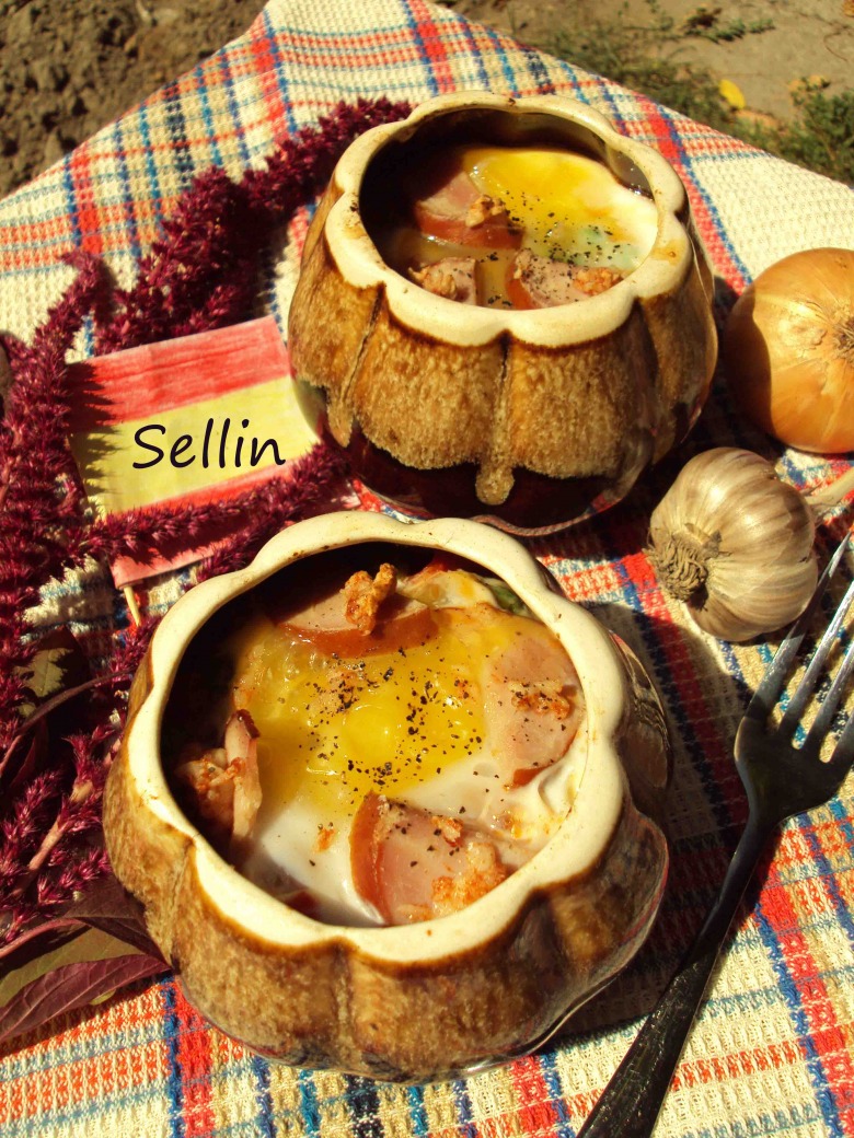Яйця по-фламандськи (Huevos a la flamenca)