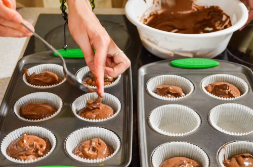 Шоколадні кекси  - відеорецепт від Food School