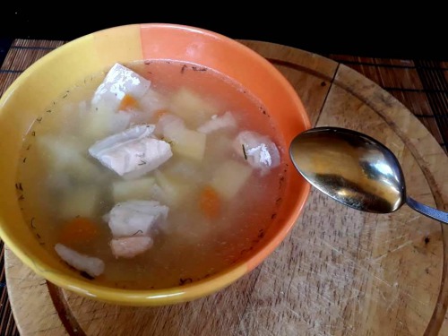 Суп із животиків сьомги