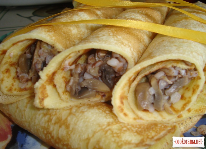 Pancakes with buckwheat and mushrooms