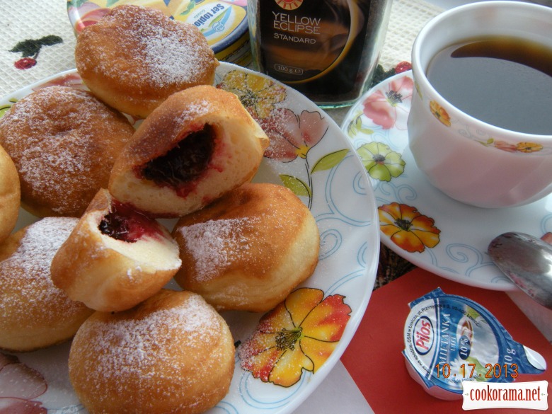 Paczki - польські пончики. Польські дні в сім&#39;ї Удовенко (сніданок)