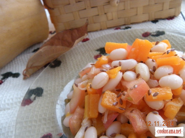 Salad with beans and pumpkin