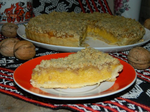 Тыквенный пирог с ореховой крошкой