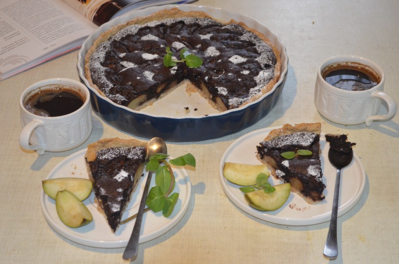 Chocolate tarte with pears