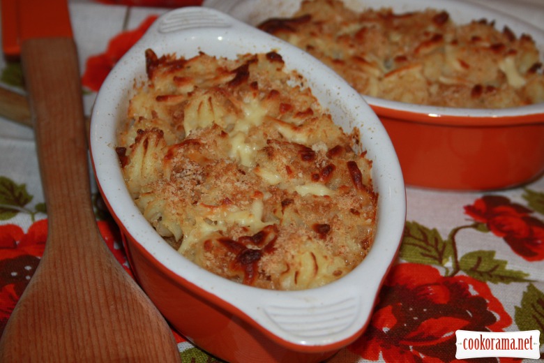 "Shepherd's pie" (potato casserole with meat)