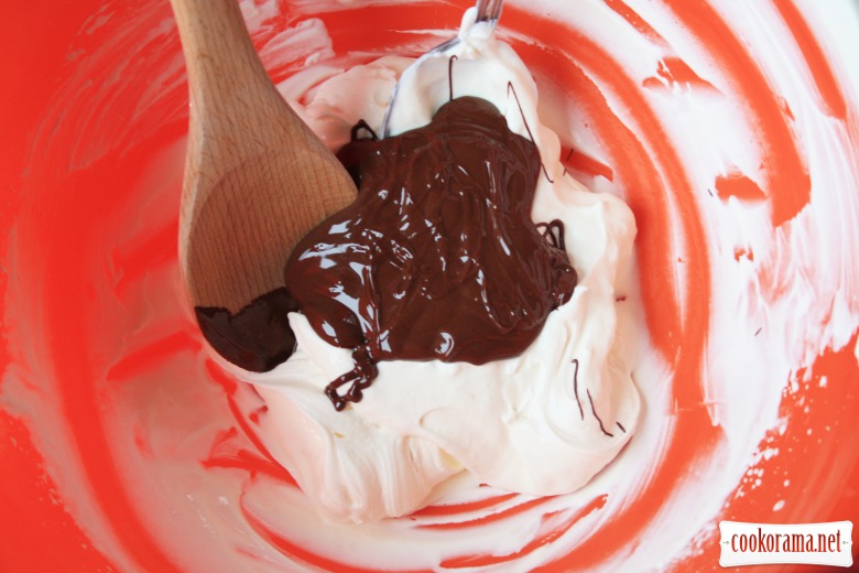 Ананасовый чизкейк с белым и черным шоколадом без выпечки