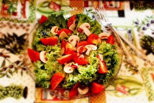 Жовтневий салат "Champignon&Lactuca"