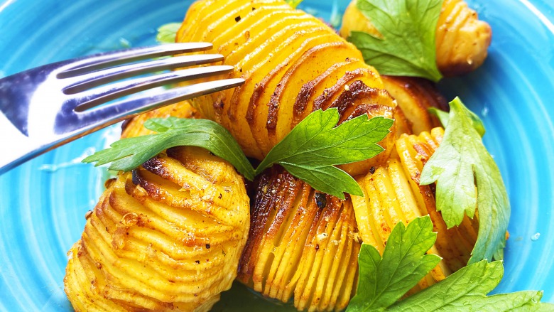 Спробуйте приготувати картопля по-новому з хрусткою скоринкою і медової глазур'ю - Фантастика!