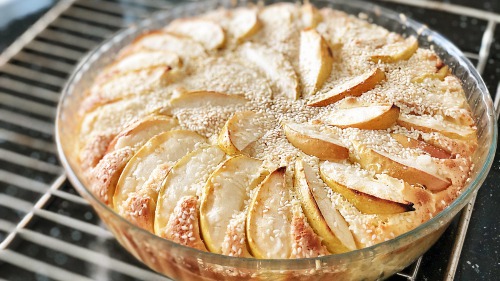 Ніжний яблучний пиріг як торт! Швидше зберігайте собі! Рецепт з маминого кулінарного зошиту