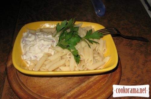 Pasta with ukrainian sauce