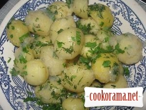 Картопля під часниковим соусом